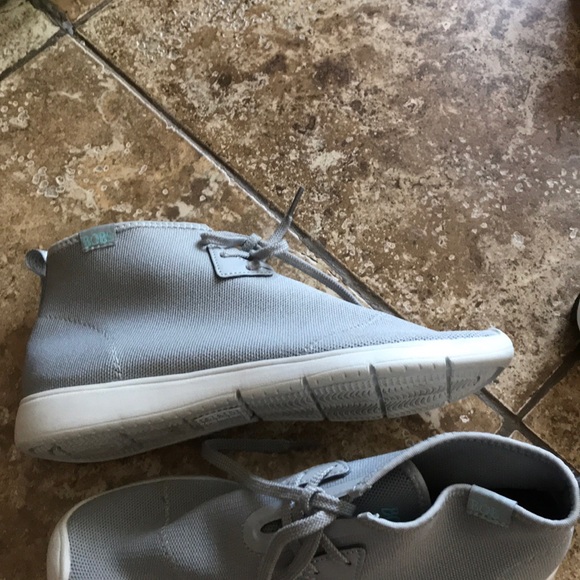 Shoes, Bobs - Picture 2 of 2